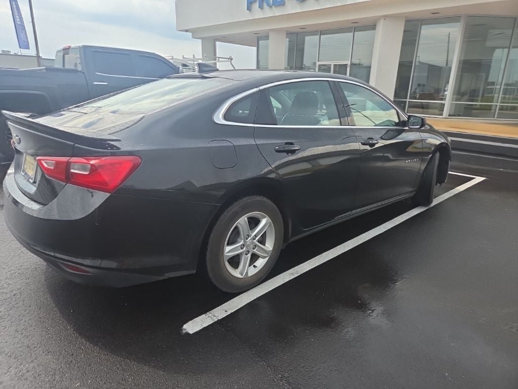 2022 Chevrolet Malibu LS 1LS