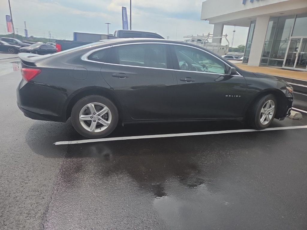 2022 Chevrolet Malibu LS 1LS