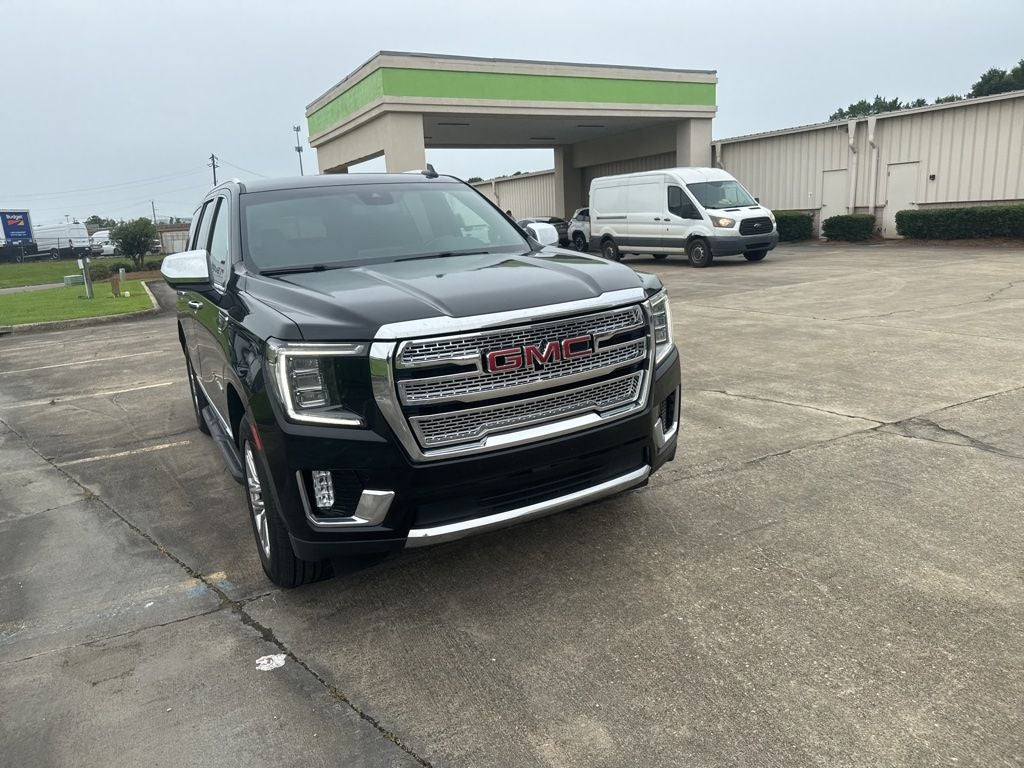 2023 GMC Yukon SLT