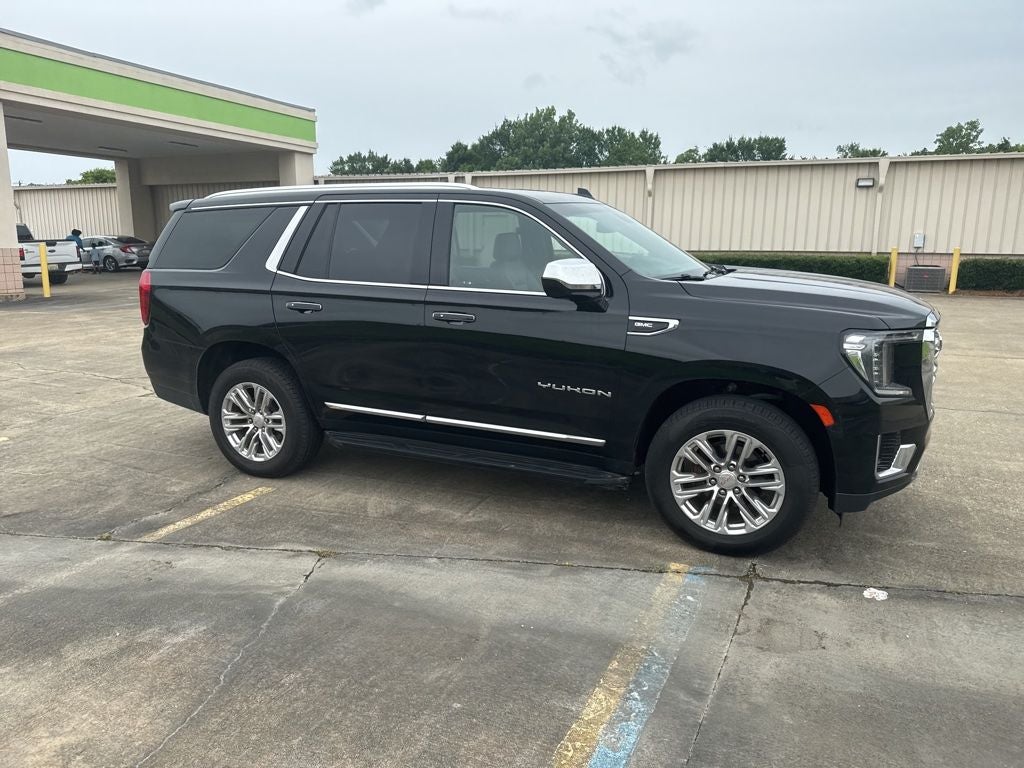 2023 GMC Yukon SLT