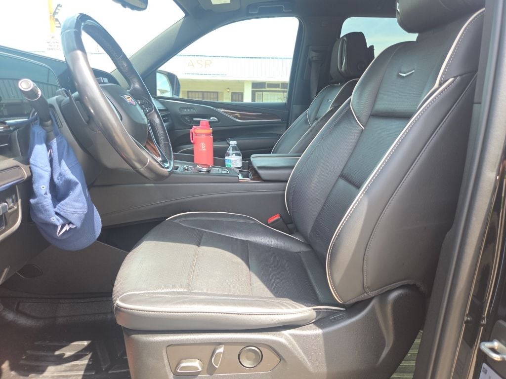 2022 Cadillac Escalade ESV Premium