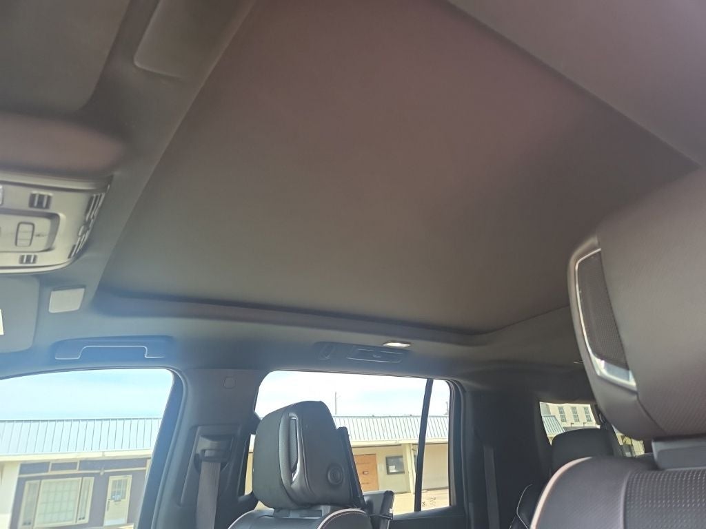 2022 Cadillac Escalade ESV Premium