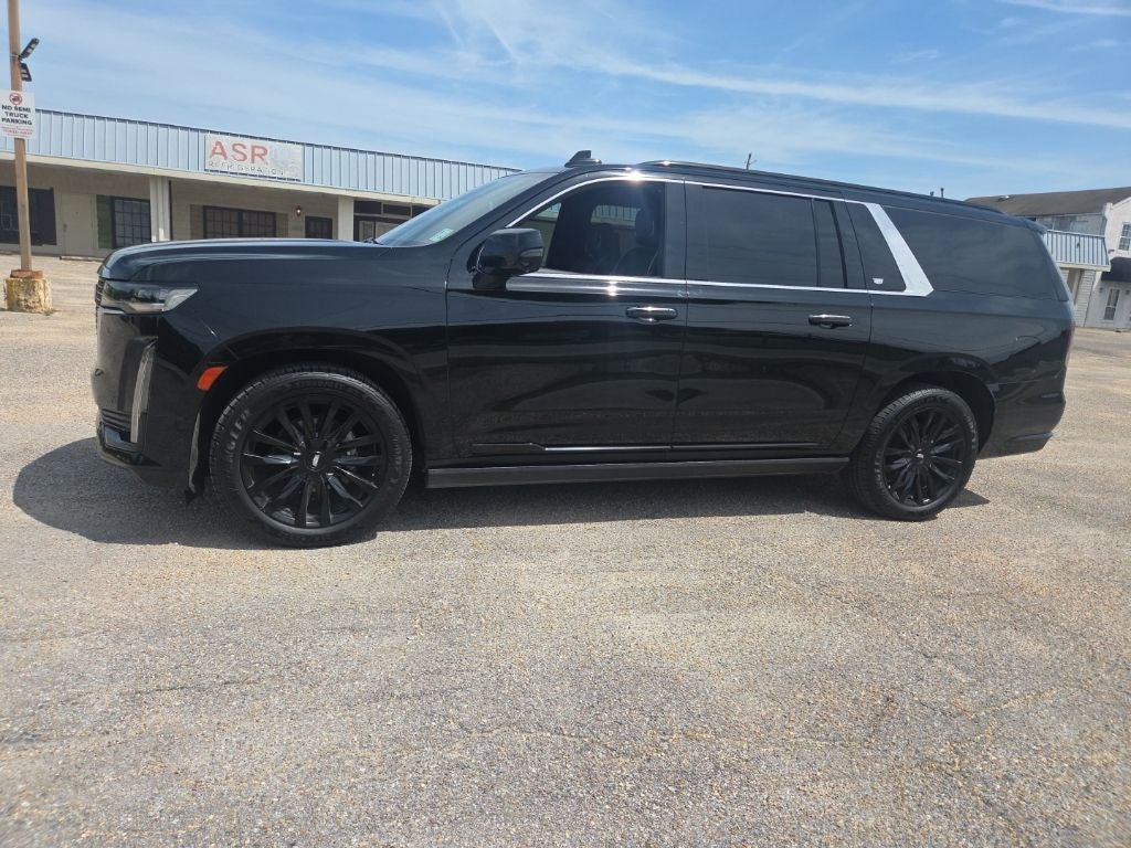 2022 Cadillac Escalade ESV Premium