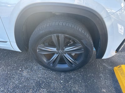 2021 Volkswagen Atlas 3.6L V6 SE w/Technology R-Line