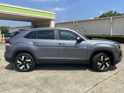 2024 Volkswagen Atlas Cross Sport 2.0T SE w/Technology