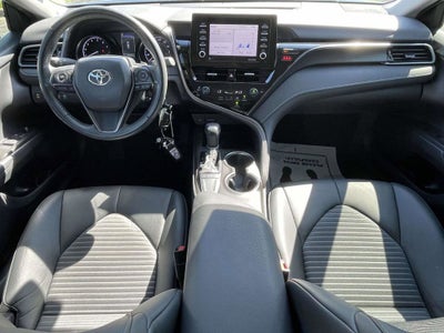 2022 Toyota Camry SE