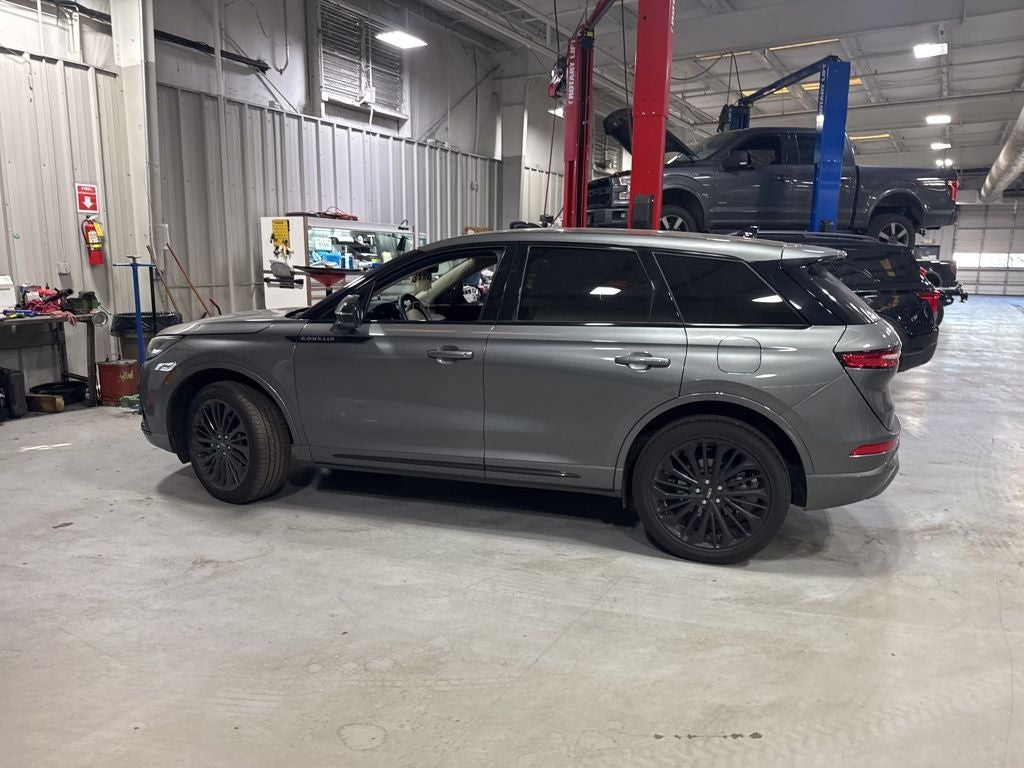 2025 Lincoln Corsair Premiere
