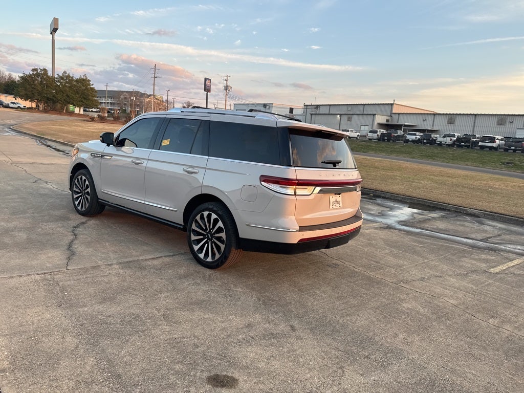 2023 Lincoln Navigator Reserve