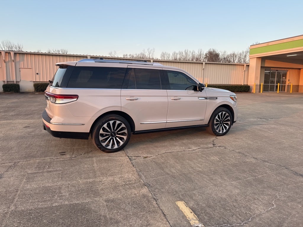 2023 Lincoln Navigator Reserve