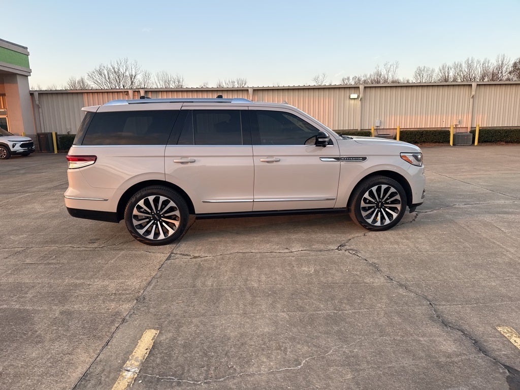 2023 Lincoln Navigator Reserve