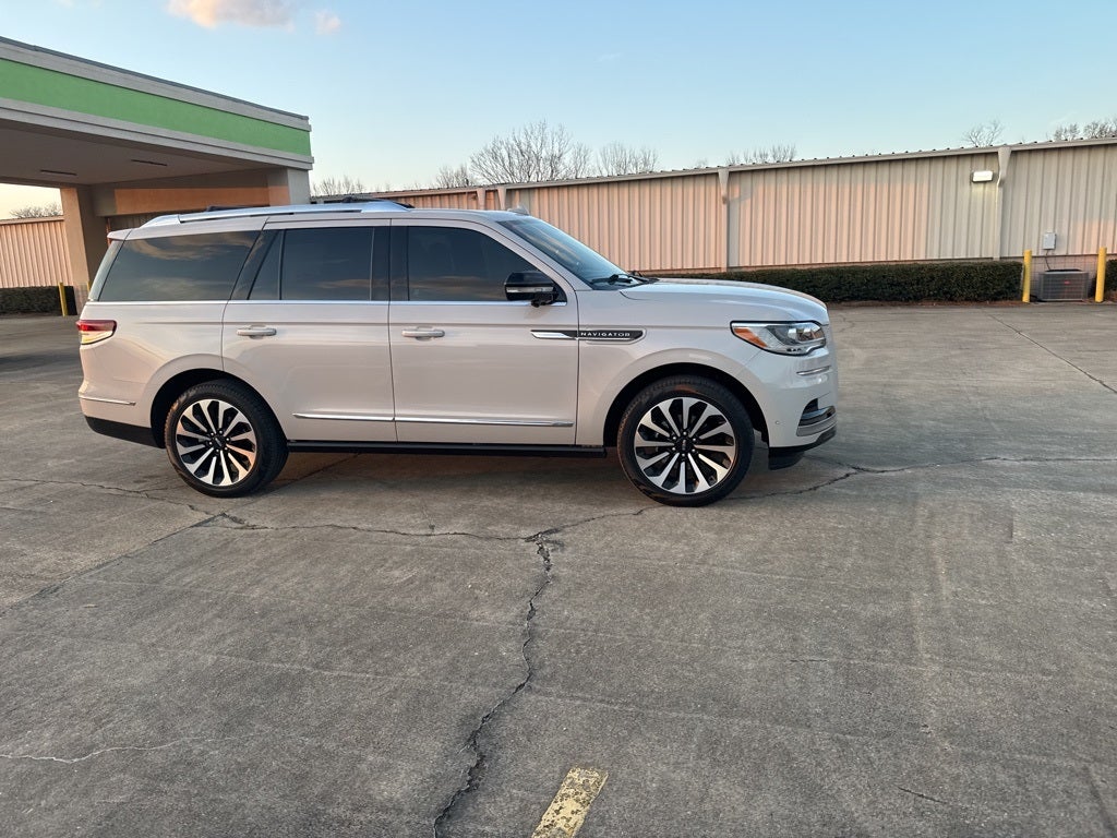 2023 Lincoln Navigator Reserve