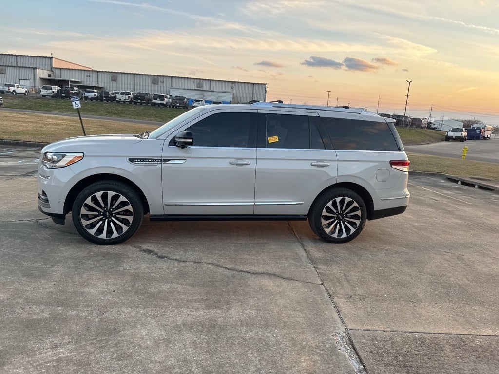2023 Lincoln Navigator Reserve