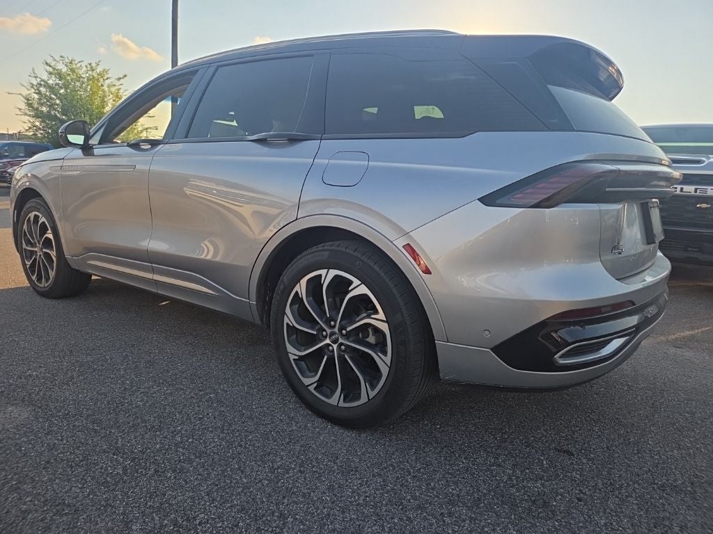 2024 Lincoln Nautilus Reserve