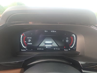 2024 Nissan Pathfinder Platinum