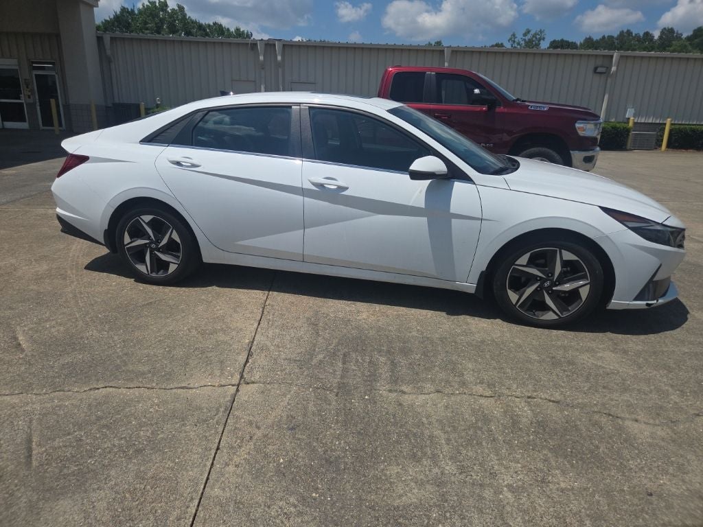 2023 Hyundai Elantra Limited