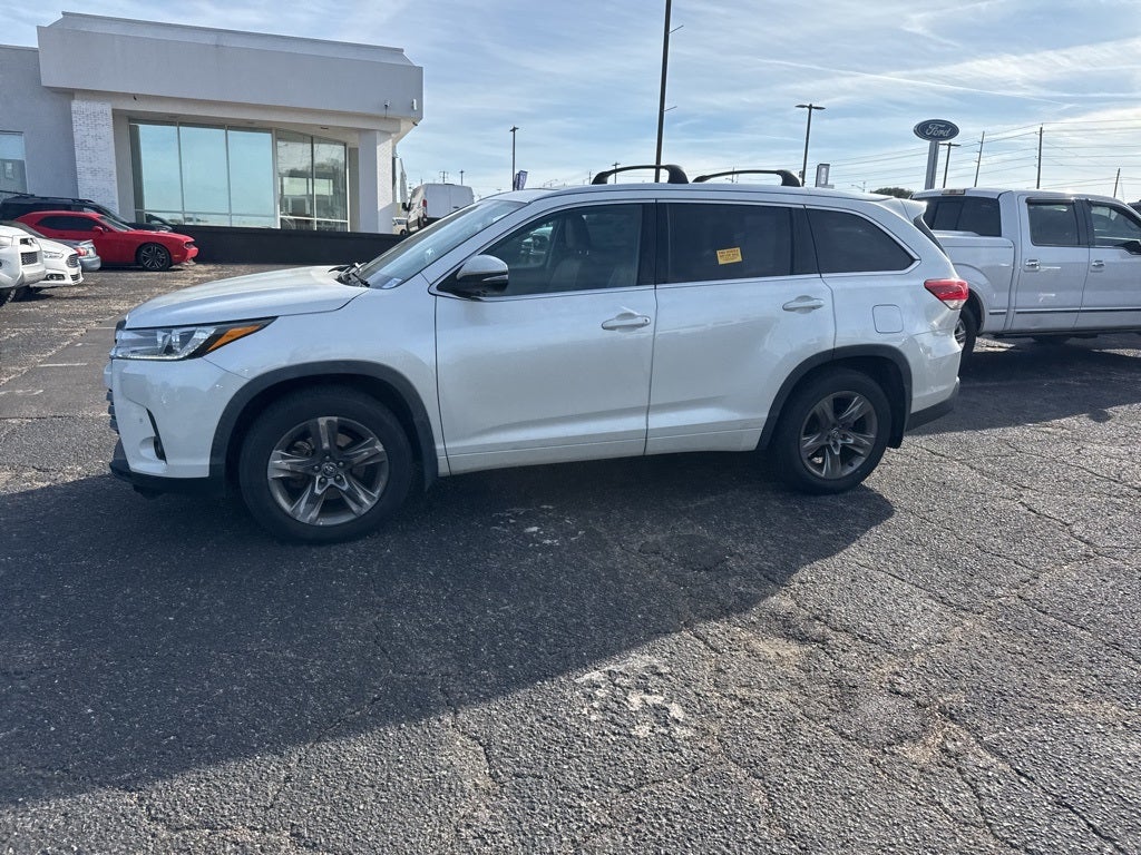2019 Toyota Highlander Limited Platinum