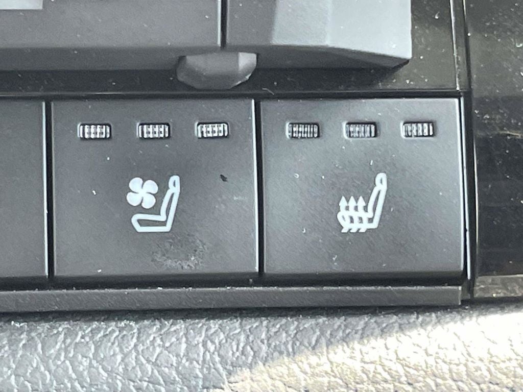 2022 Toyota Tundra Hybrid Limited