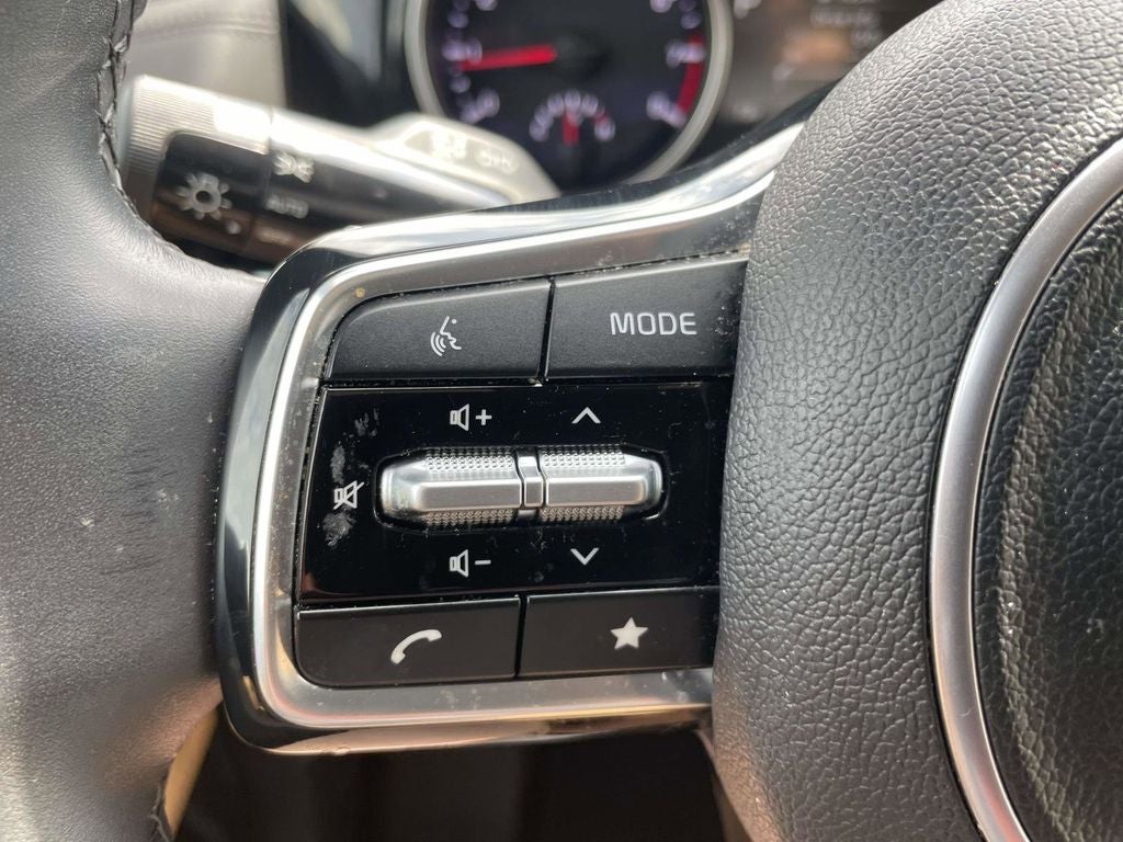 2024 Kia Carnival EX