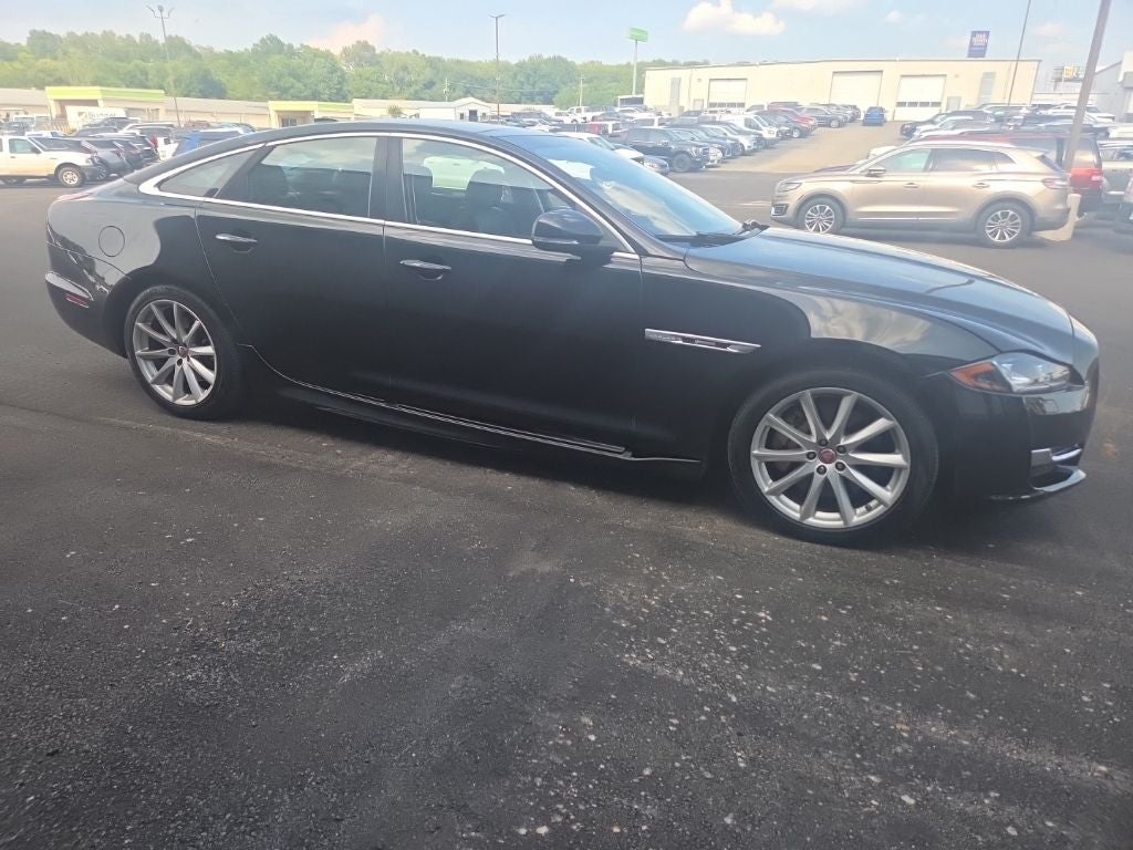 2018 Jaguar XJ R-Sport