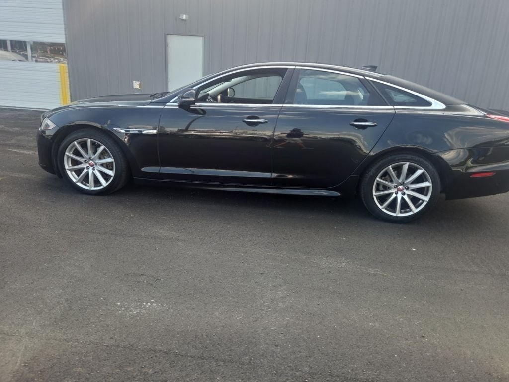 2018 Jaguar XJ R-Sport