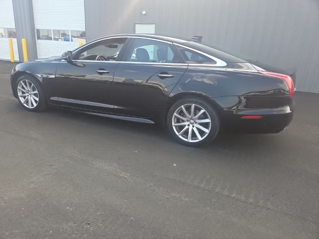 2018 Jaguar XJ R-Sport