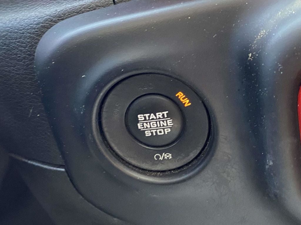 2020 Jeep Wrangler Unlimited Sahara Altitude 4x4