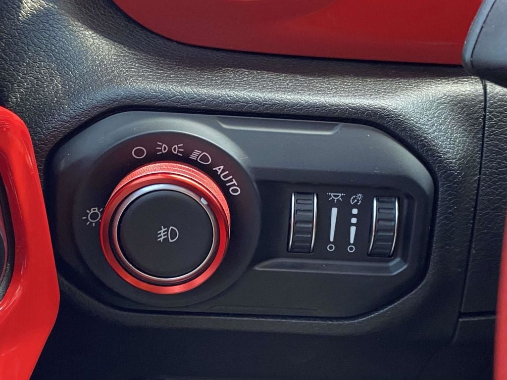 2020 Jeep Wrangler Unlimited Sahara Altitude 4x4