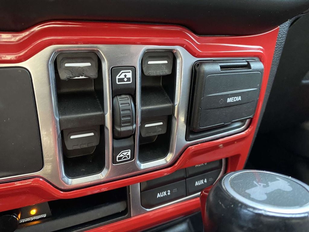 2020 Jeep Wrangler Unlimited Sahara Altitude 4x4
