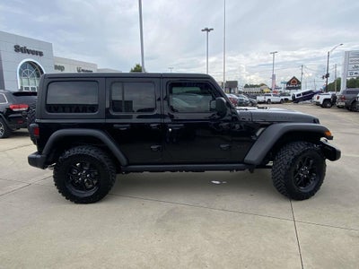2025 Jeep Wrangler 4-Door Willys 4x4