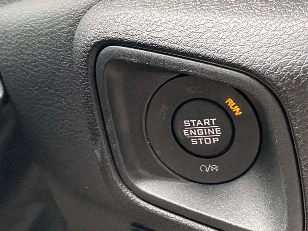 2025 Jeep Wrangler 4-Door Willys 4x4