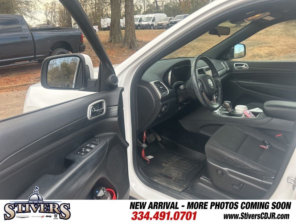 2020 Jeep Grand Cherokee Laredo E