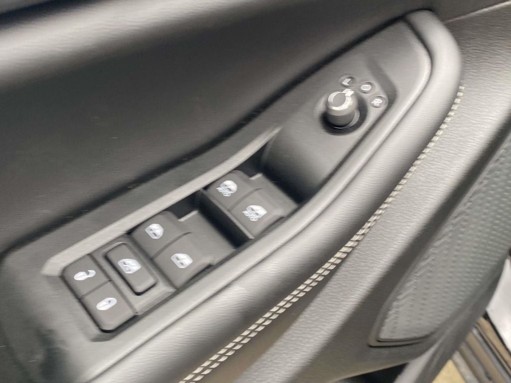 2026 Jeep Grand Cherokee GRAND CHEROKEE LAREDO X 4X2