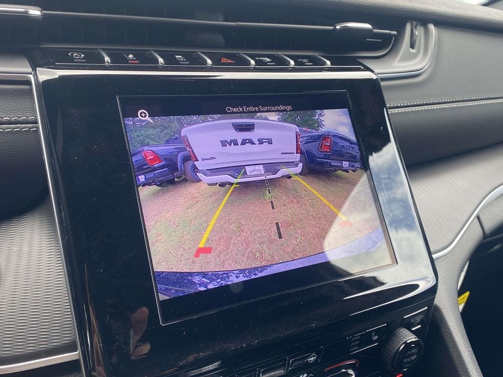 2026 Jeep Grand Cherokee GRAND CHEROKEE LAREDO X 4X2