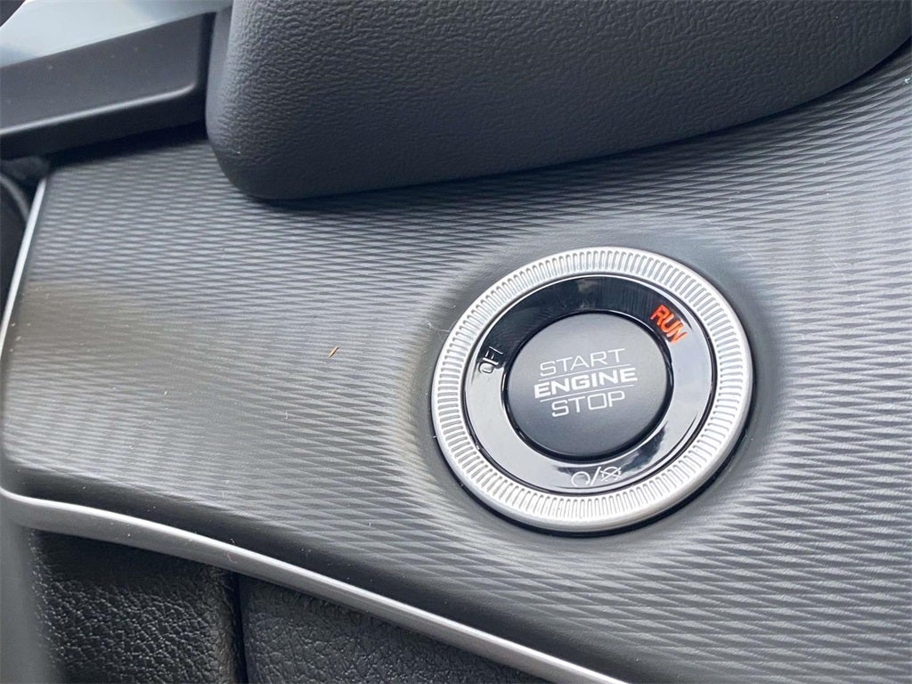 2025 Jeep Grand Cherokee GRAND CHEROKEE LAREDO 4X2