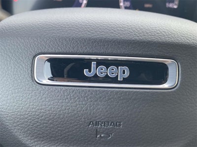 2025 Jeep Grand Cherokee GRAND CHEROKEE LAREDO 4X2