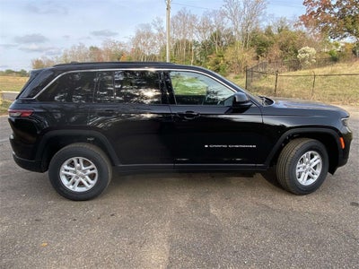 2025 Jeep Grand Cherokee GRAND CHEROKEE LAREDO 4X2