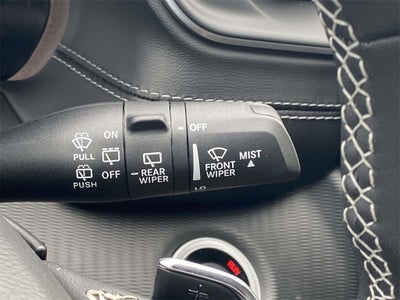 2025 Jeep Grand Cherokee GRAND CHEROKEE LAREDO 4X2