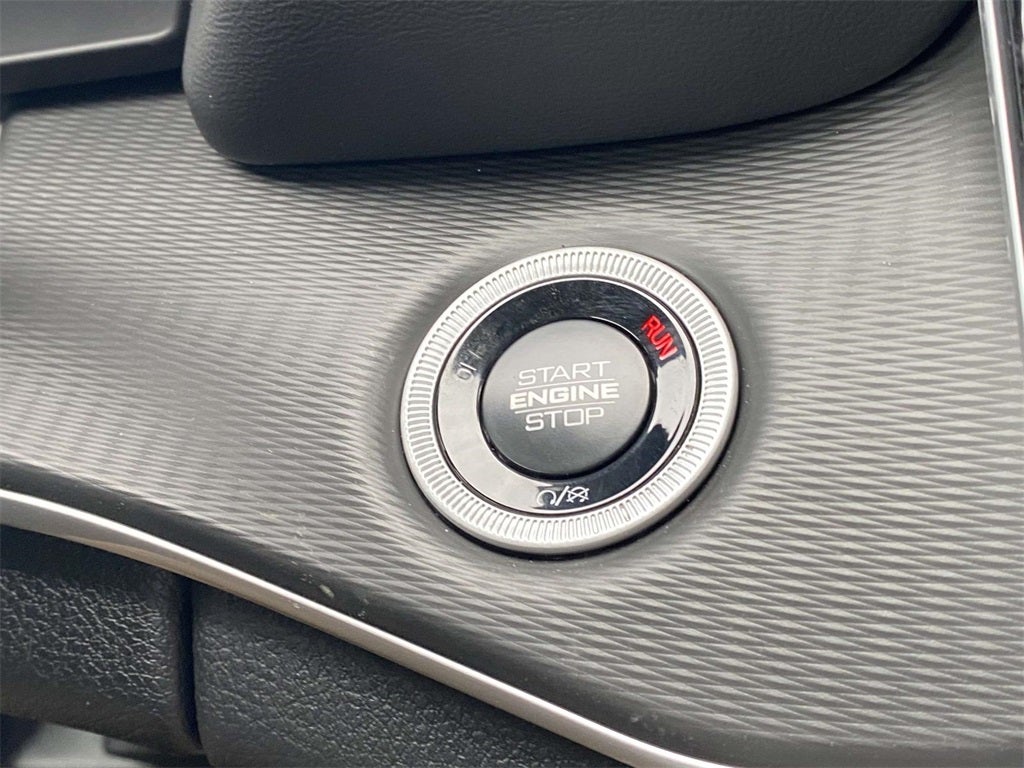 2025 Jeep Grand Cherokee GRAND CHEROKEE LAREDO 4X2