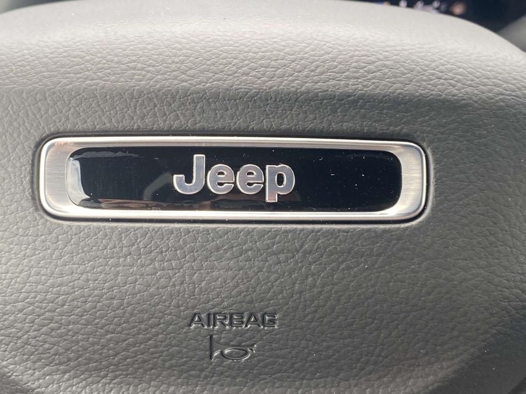 2026 Jeep Grand Cherokee GRAND CHEROKEE LAREDO 4X2