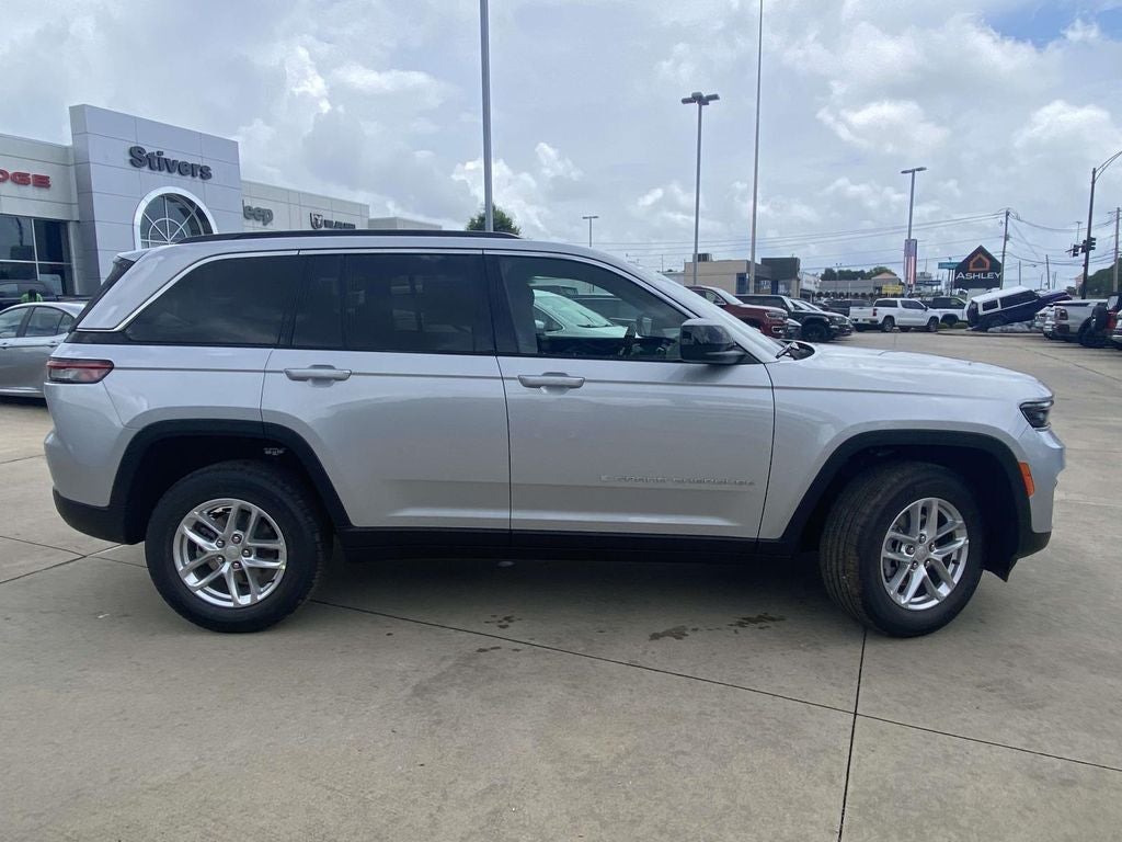 2026 Jeep Grand Cherokee GRAND CHEROKEE LAREDO 4X2