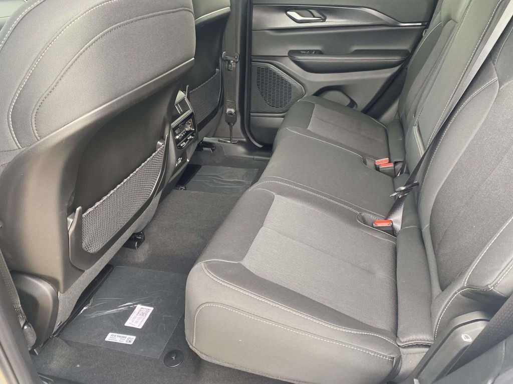 2026 Jeep Grand Cherokee GRAND CHEROKEE LAREDO 4X2