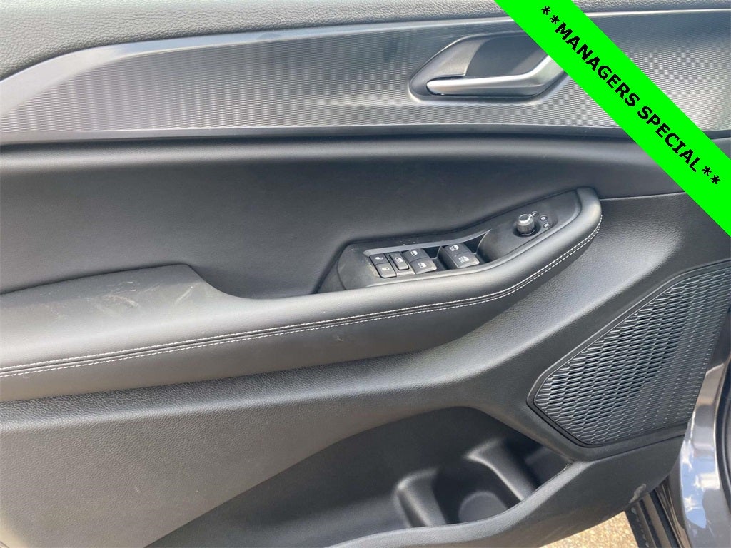 2025 Jeep Grand Cherokee GRAND CHEROKEE LAREDO 4X2