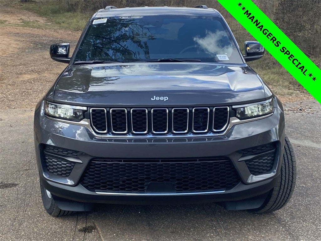 2025 Jeep Grand Cherokee GRAND CHEROKEE LAREDO 4X2