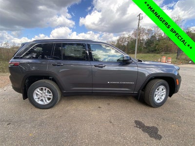 2025 Jeep Grand Cherokee GRAND CHEROKEE LAREDO 4X2