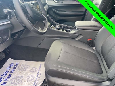 2025 Jeep Grand Cherokee GRAND CHEROKEE LAREDO 4X2