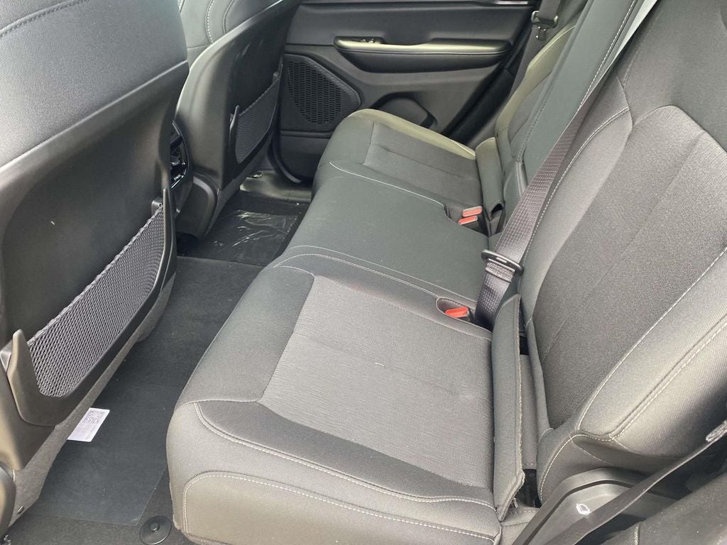 2026 Jeep Grand Cherokee GRAND CHEROKEE LAREDO 4X2