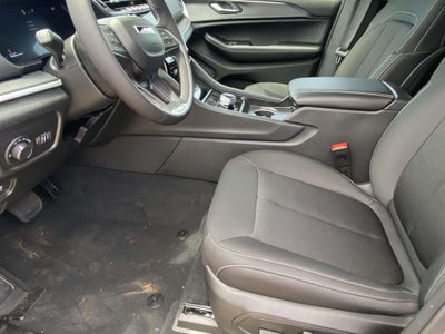 2026 Jeep Grand Cherokee GRAND CHEROKEE LAREDO 4X2