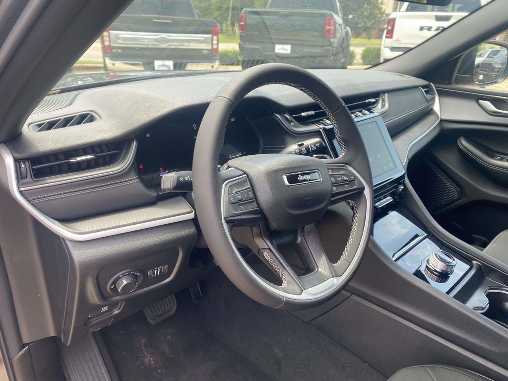 2026 Jeep Grand Cherokee GRAND CHEROKEE LAREDO 4X2