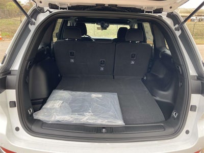 2025 Jeep Grand Cherokee GRAND CHEROKEE LAREDO 4X2