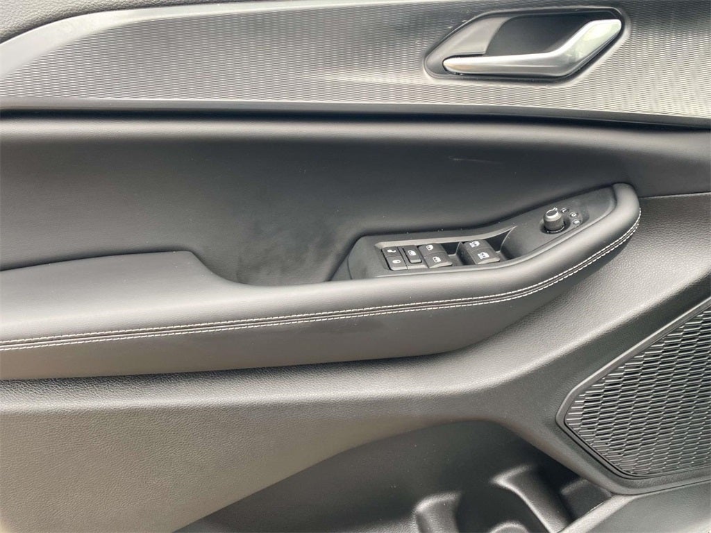 2025 Jeep Grand Cherokee GRAND CHEROKEE LAREDO 4X2